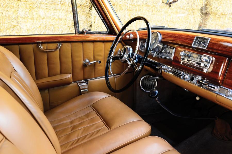  Mercedes-Benz 300 S Coupe 1954 года  (фото 7 из 15)
